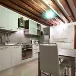 Ca'giustinian * ונציה