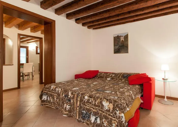 Ca'giustinian Apartment