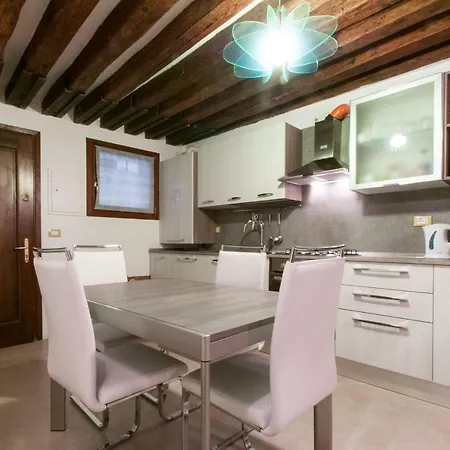 Ca'giustinian Апартаменты *