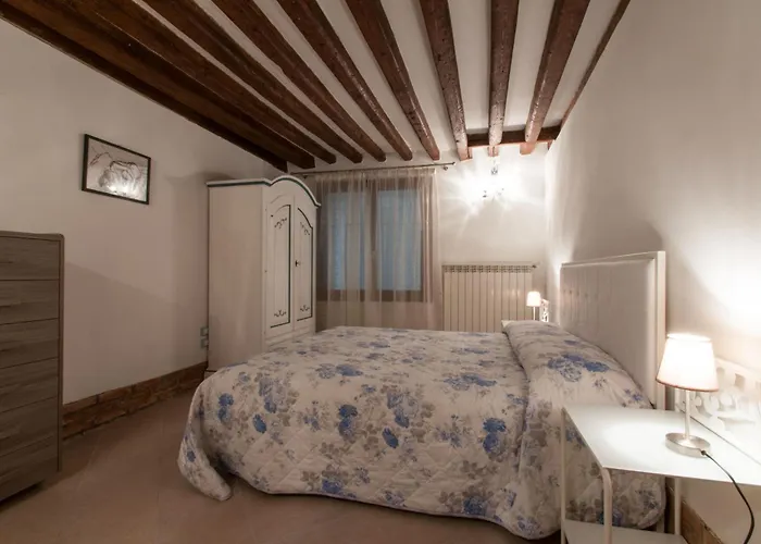 Ca'giustinian Lägenhet *