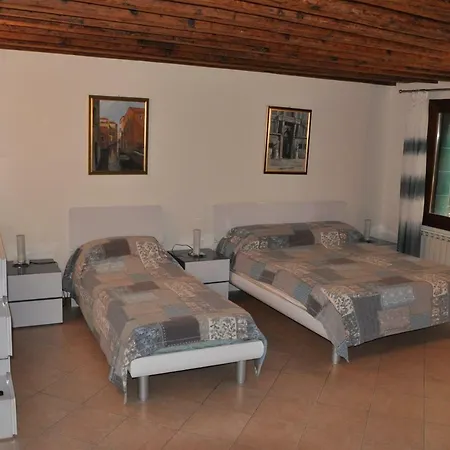 Ca'giustinian *
