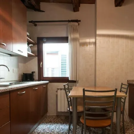 Ca'giustinian Apartament *