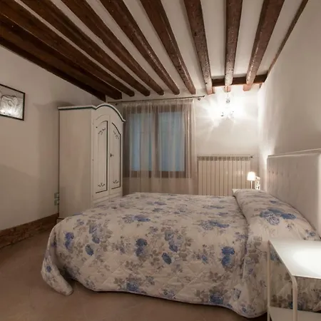 Ca'giustinian Apartament *